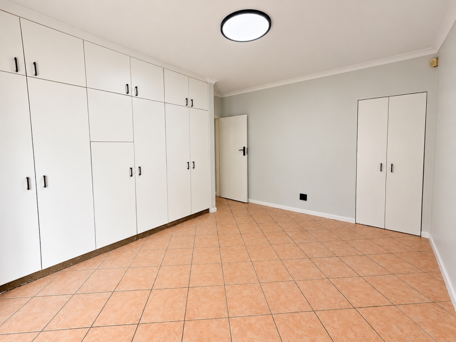 4 Bedroom Property for Sale in Bothasig Western Cape